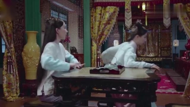 「龙珠传奇」：秦俊杰要让舒畅侍寝，吓得杨紫赶紧逃跑