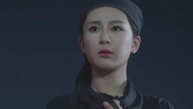 龙珠传奇：易欢和明珠谷内奸交手 武功不佳两次险遭毒手