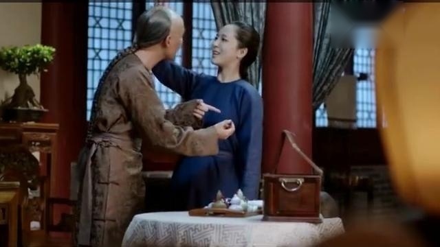 《龙珠传奇》杨紫上演易容绝技，与糟老头秦俊杰谈情说爱