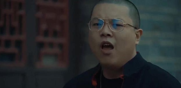 没去《中国有嘻哈》太可惜，C-BLOCK这首歌好听到炸