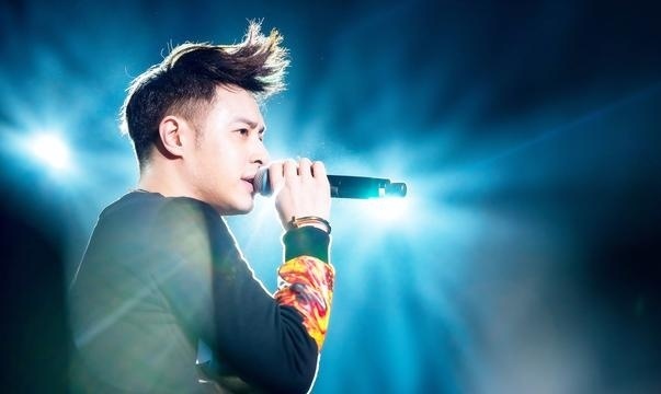 80后必听！《中国有嘻哈》潘玮柏新歌不断，但无法超越其成名作