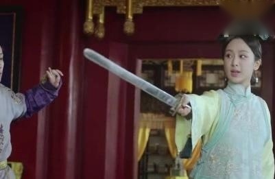 龙珠传奇：孝庄霸气劈开假铜匣，狠批易欢是红颜祸水