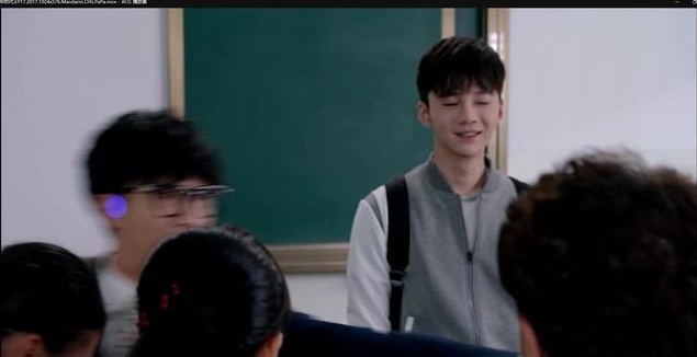 我们的少年时代：大明星郁风到了班级一个班都沸腾了，tfboys一旁表示不服