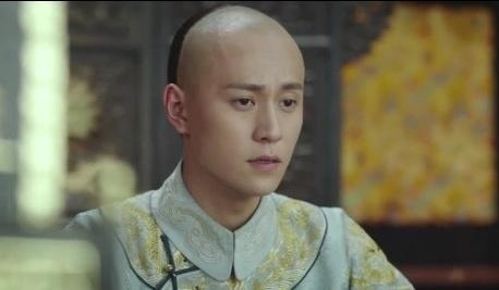 龙珠传奇：皇帝对三藩之事很是头疼