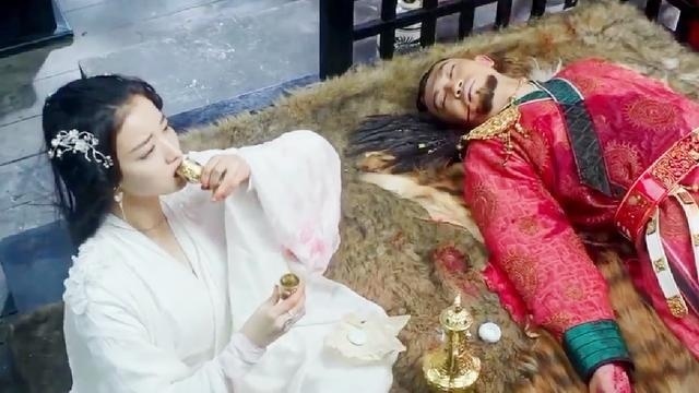 《将军在上》柳惜音对哈尔墩的死很愧疚，喝下毒酒陪他共赴黄泉