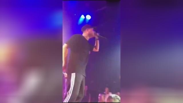 中国有嘻哈小青龙的演出台下有人喊PGone，结果被freestyle怼了！