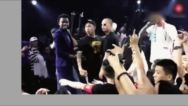 中国有嘻哈GAI爷，竟然在中山被全场观众DISS