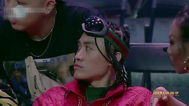 「中国有嘻哈」七段让人难以忘怀的尴尬画面！爆笑洗脑！