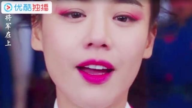 将军在上：马思纯这段太男人了，盛一伦毫无还手之力啊！