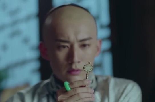 龙珠传奇：康熙手拿金钥匙，却想起杨紫甜蜜的笑