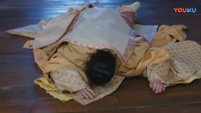 将军在上：马思纯喝堕胎药，正巧被盛一伦碰见，冲上去就是骂！