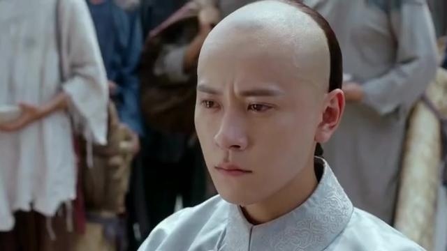 龙珠传奇：难民饿死街头，龙小弟动容落泪，易欢初见“龙珠”