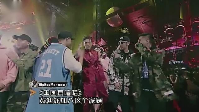 中国有嘻哈总决赛：所有Raper齐聚一堂，共唱主题曲！燃爆现场！