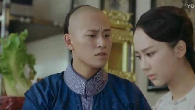 龙珠传奇：大臣走到门口刚好看见易欢把康熙推开一幕