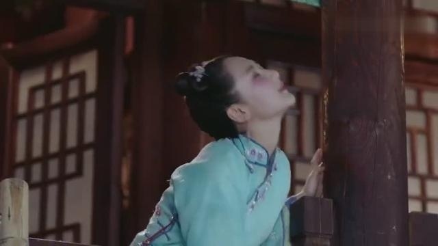 「龙珠传奇」：杨紫不慎从酒楼掉下来，秦俊杰英雄救美