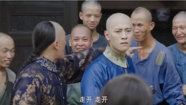 龙珠传奇：康熙要和易欢学习江湖经验，却被易欢摆了一道