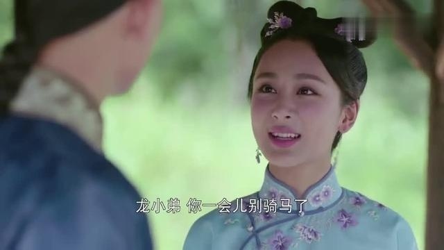 「龙珠传奇」：杨紫心疼秦俊杰受累，和我们一起坐车吧