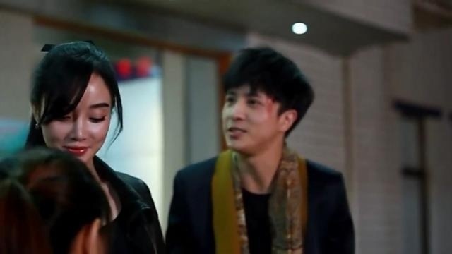 《我们的少年时代》花絮，易烊千玺 撒娇卖萌