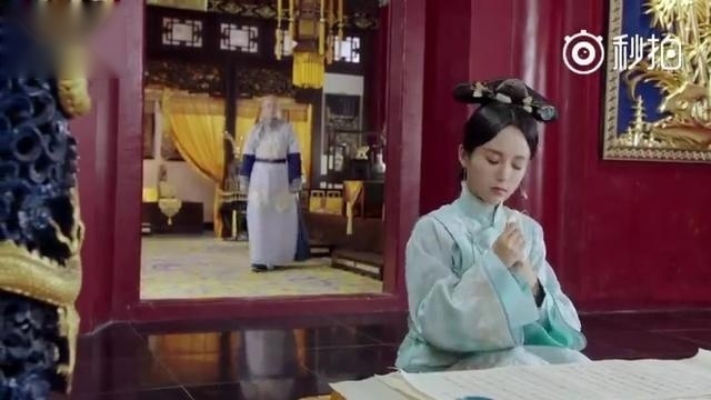 龙珠传奇：杨紫秦俊杰锁腰杀，果然是真CP，虐狗新技能！