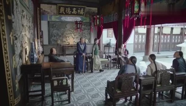 龙珠传奇：易欢自作主张差点遇危险，慈煊英雄救美
