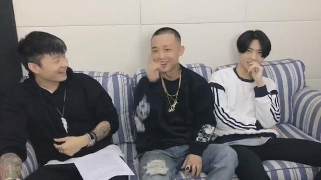 帝师问Gai参加中国有嘻哈最大的变化是什么，Gai回答赚更多的钱了