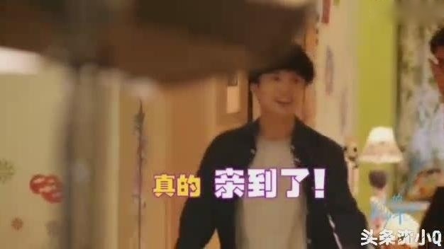 我们的少年时代花絮：薛之谦唐禹哲玩亲吻崩溃：真的亲到了！TFBOYS，李小璐不一样的画风！好欢乐
