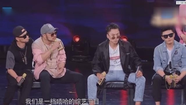 喜剧总动员模仿中国有嘻哈四个观众及参赛者，没想到雪姨还会嘻哈