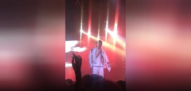 中国有嘻哈 最尴尬选手TY 竟然开巡回演唱会，还是那么尴尬