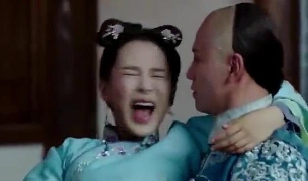 龙珠传奇：杨紫从楼上摔下来，原来是这样拍的