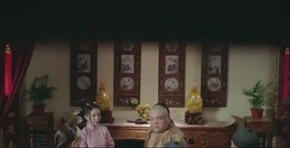 龙珠传奇：康熙以为遇到大美女大加夸赞，美女转身却发现是易欢