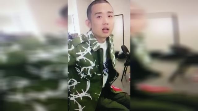 《中国有嘻哈》冠军GAI直播演唱《虎山行》