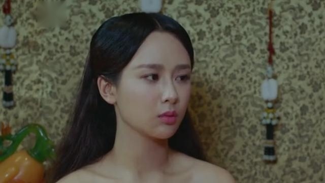 龙珠传奇：杨紫被秦俊杰翻牌子的第一天，吃货这么过关的