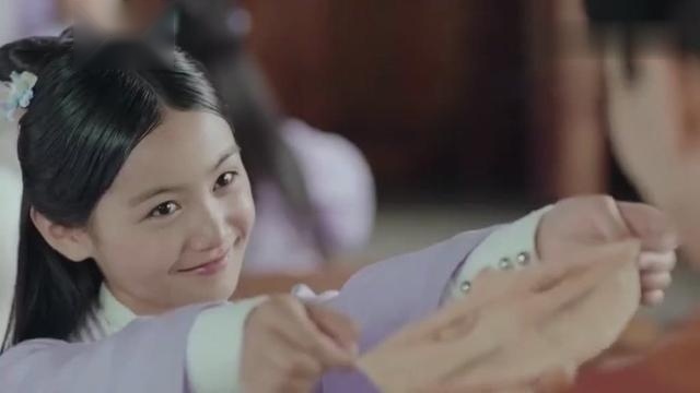 《龙珠传奇》小易欢与太子定终身，易欢被众多课程吓晕唯龙珠救之