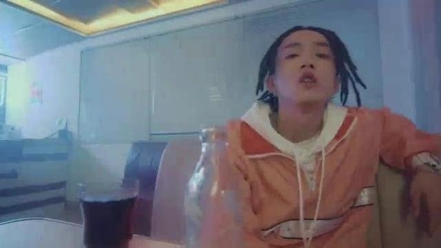 中国有嘻哈！T T的女票们纷纷表示这首歌的mv女主选的太好了！