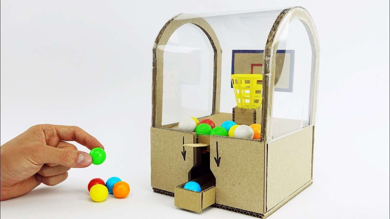 用纸壳自制桌上投篮机