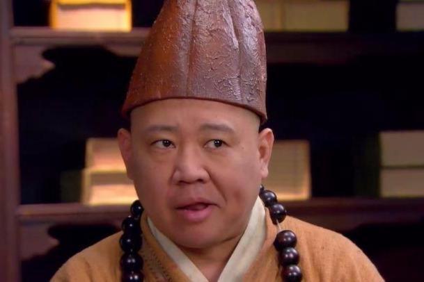 郭德纲演济公太搞笑,大碗喝酒大口吃肉!